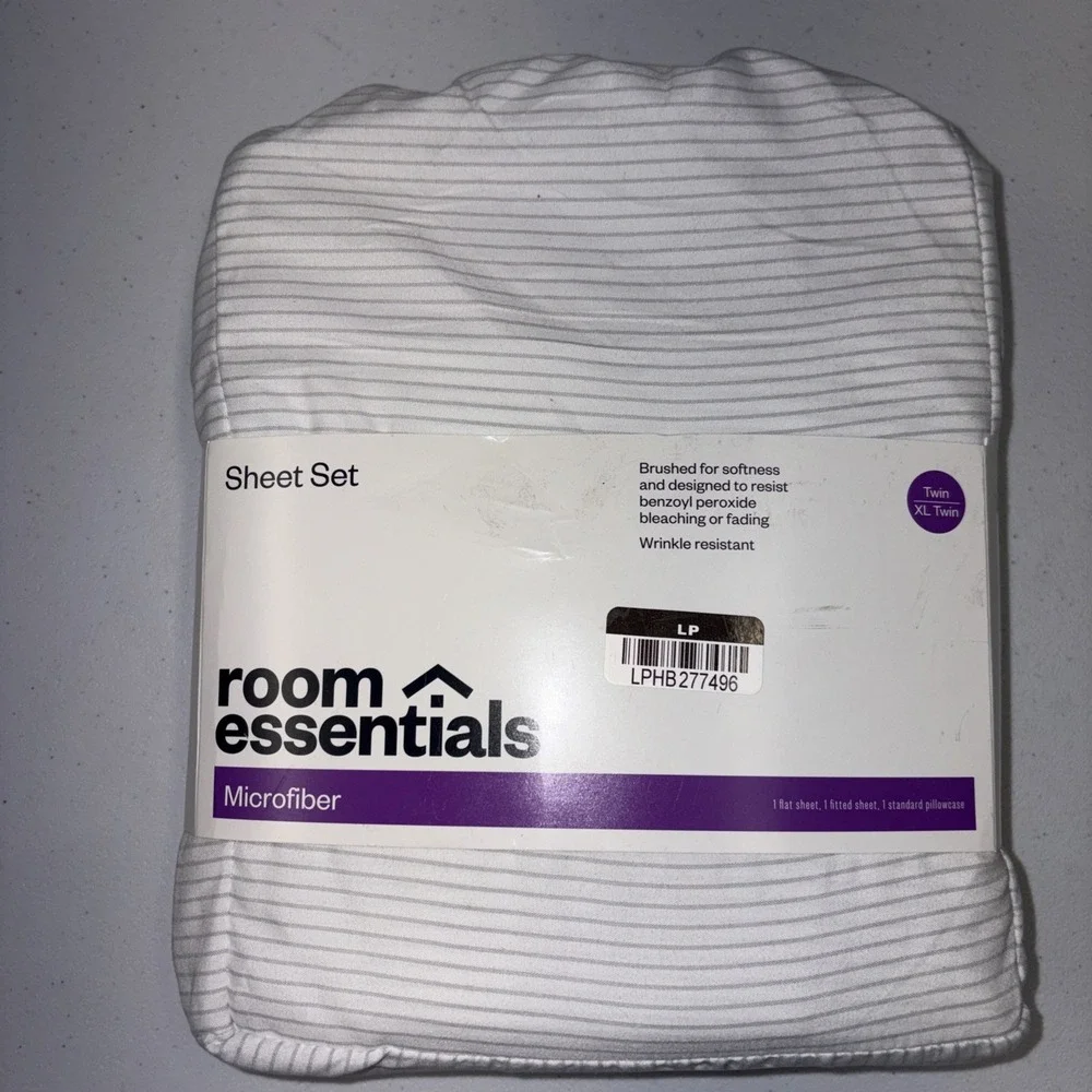 Room Essentials Twin/Twin XL White Gray Stripe Microfiber Sheet Set 3-Piece NEW